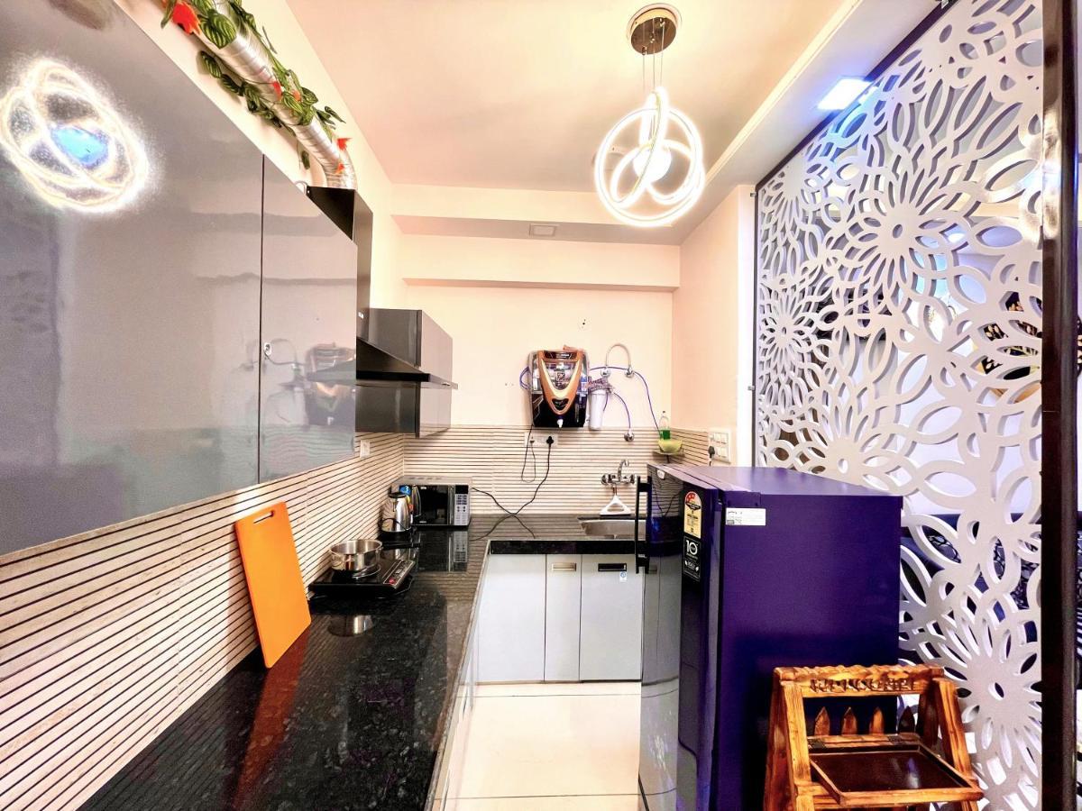 Airport Bliss Apartment+Balcony & Netflix + Prime Jaipur Exterior foto
