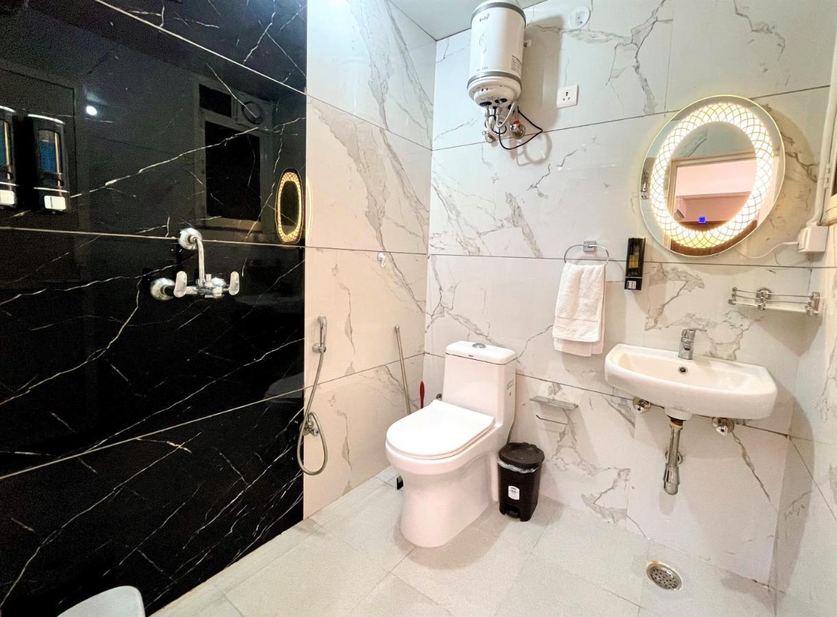 Airport Bliss Apartment+Balcony & Netflix + Prime Jaipur Exterior foto